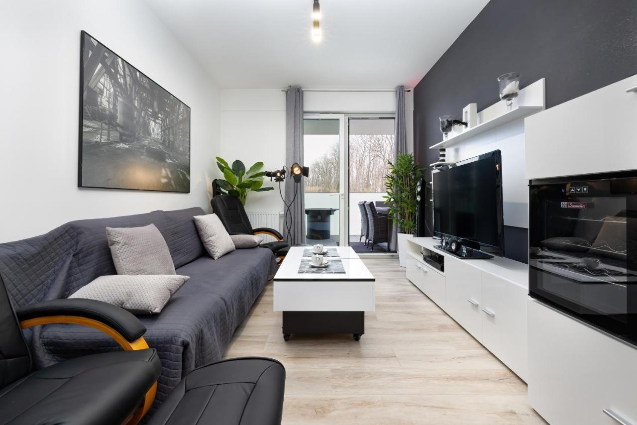 Platinium Apartment By Renters Prestige Ревал Екстериор снимка