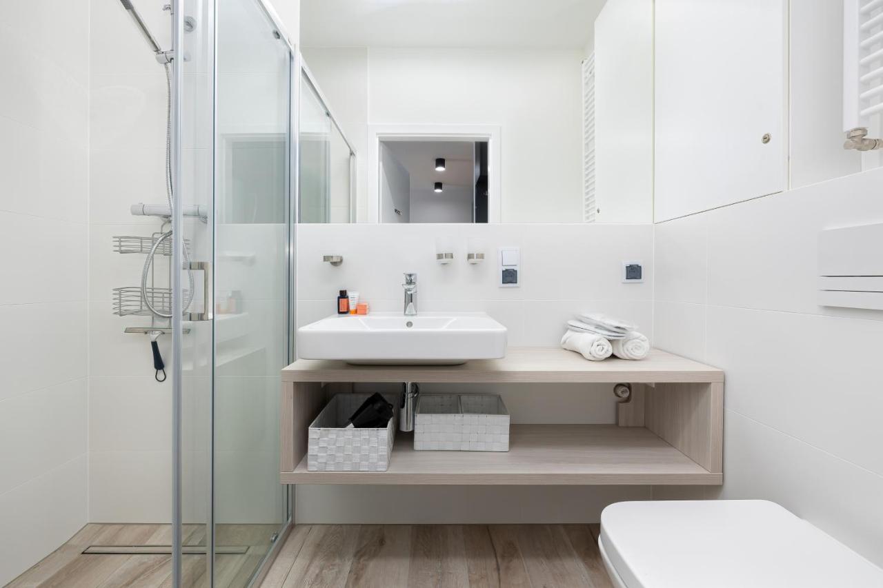 Platinium Apartment By Renters Prestige Ревал Екстериор снимка