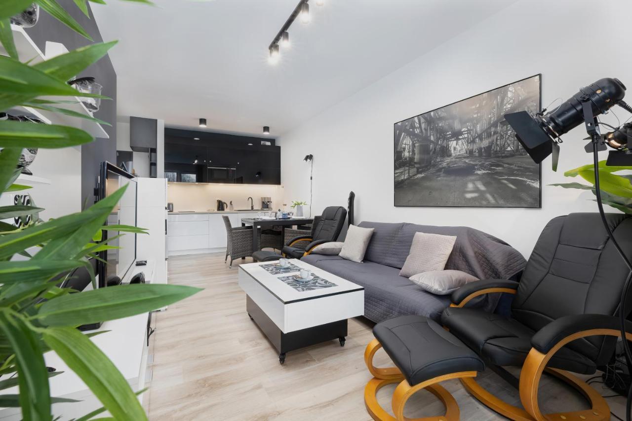 Platinium Apartment By Renters Prestige Ревал Екстериор снимка